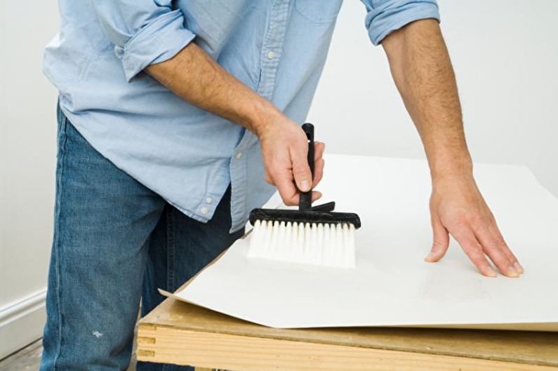 How to glue wall murals