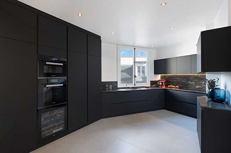 Cuisine noire - photo de design d'intérieur