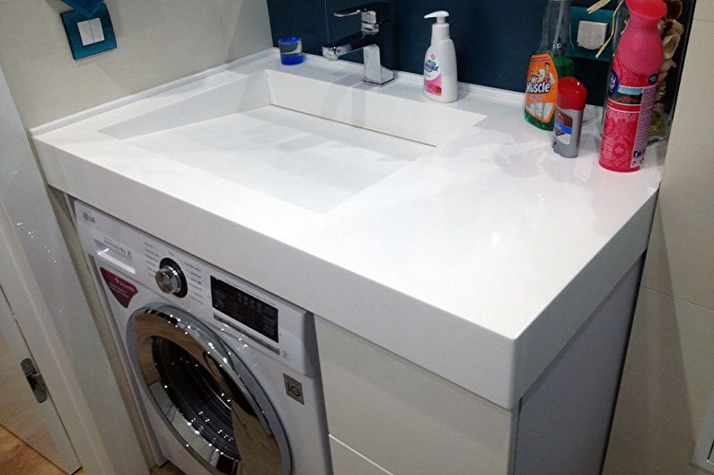 Évier au-dessus du lave-linge - photo