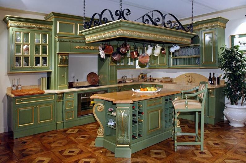 Classical green kitchen - Interior Design