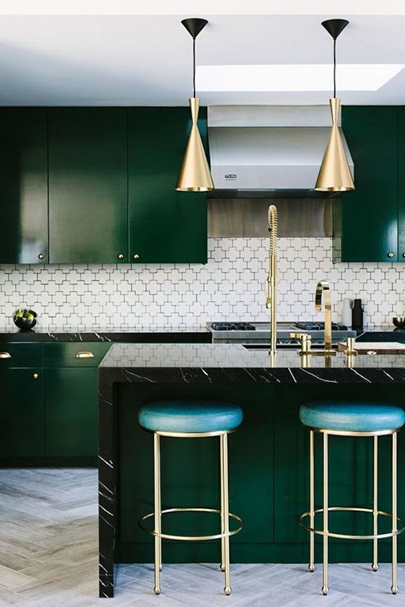 Green kitchen - interior design photo