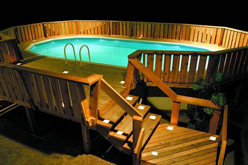 Piscina de marco para una residencia de verano