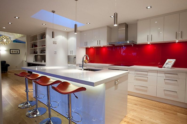 Glass Kitchen Apron - Features