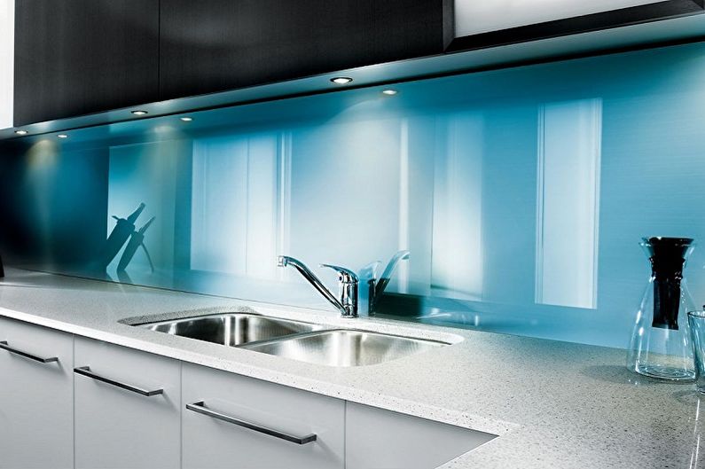 Glass kitchen apron - Polycarbonate