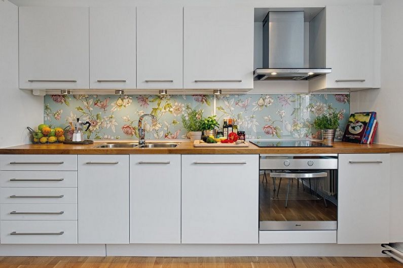 Apron for kitchen made of glass - photo