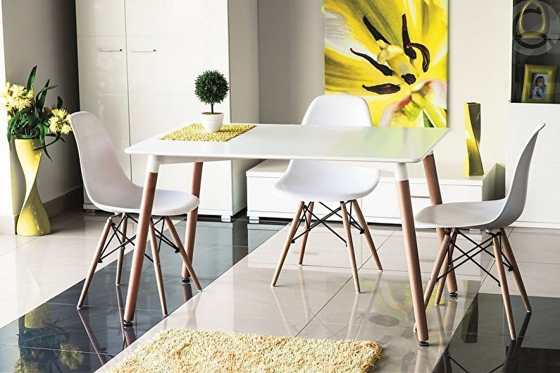 Four-leg dining table