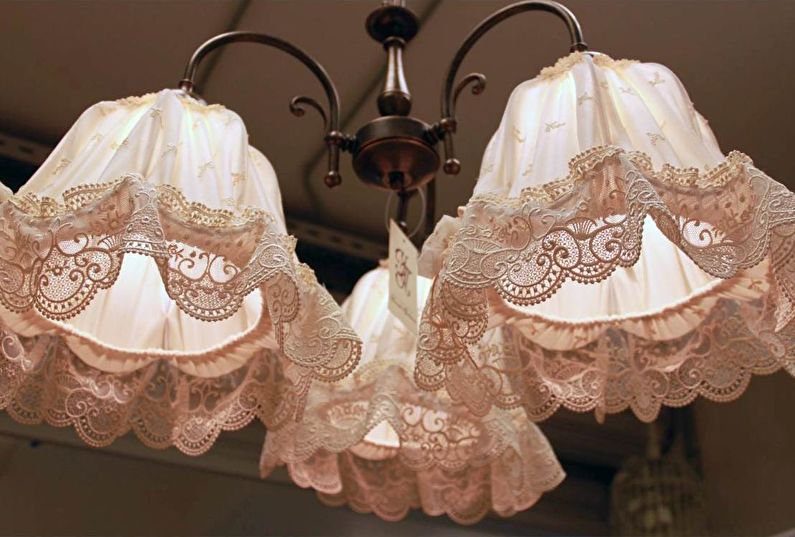 DIY lustras gaisma - Provence stils