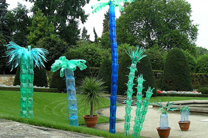 Decoratiuni de gradina DIY din sticle de plastic