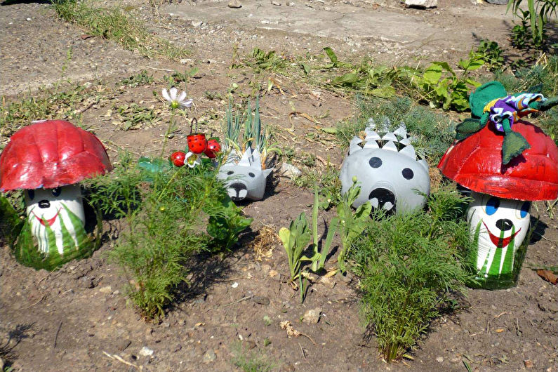 Decoratiuni de gradina DIY din sticle de plastic