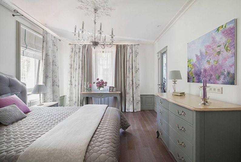 Interior design bedroom in a classic style - photo