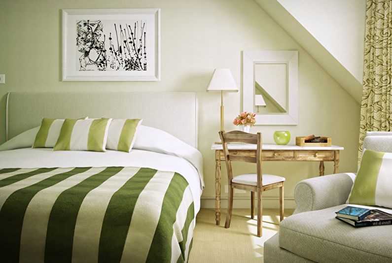 Green color in the bedroom interior - photo