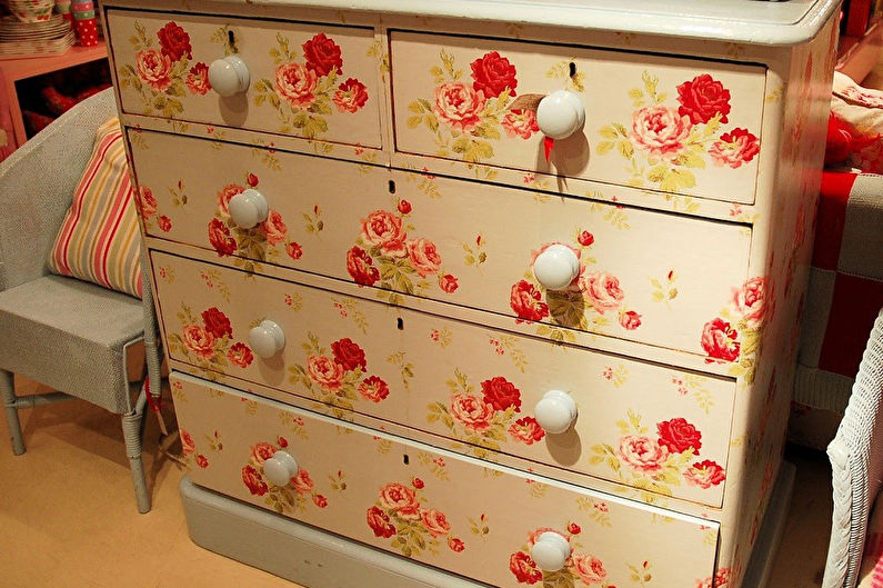 DIY cabinet decor - Decoupage