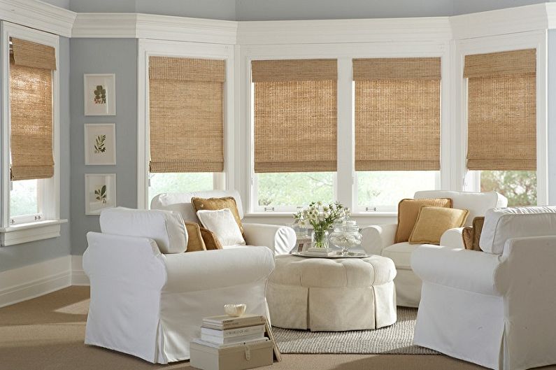 Roman curtains in the interior - photo