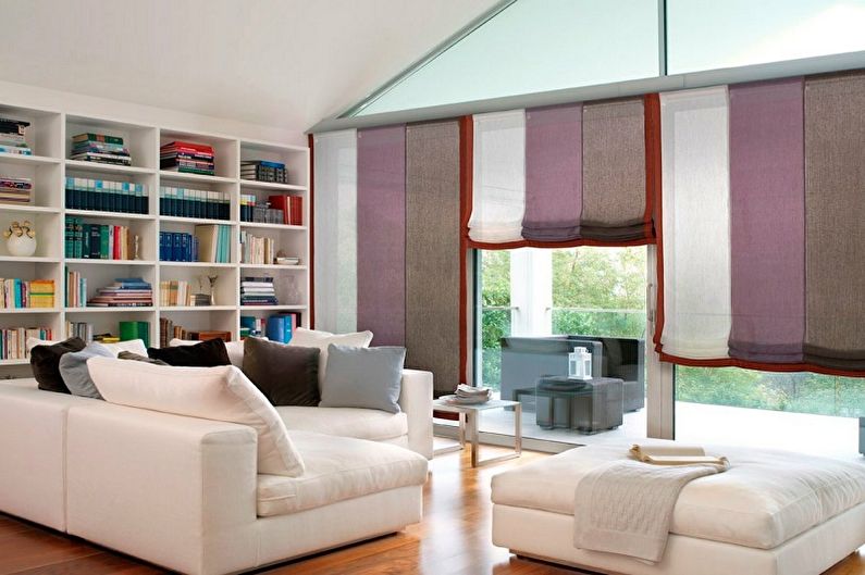 Roman curtains in the interior - photo