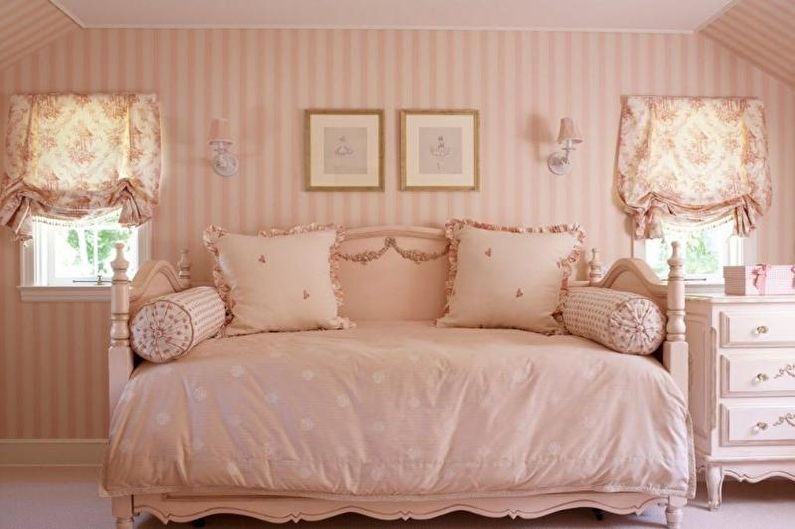 Pink Kids Room Design - Wall Decoration