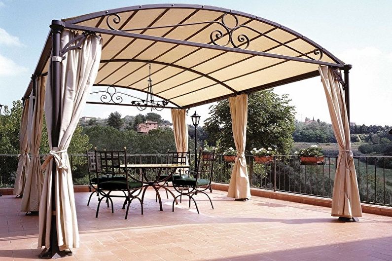 Types of arbors made of polycarbonate