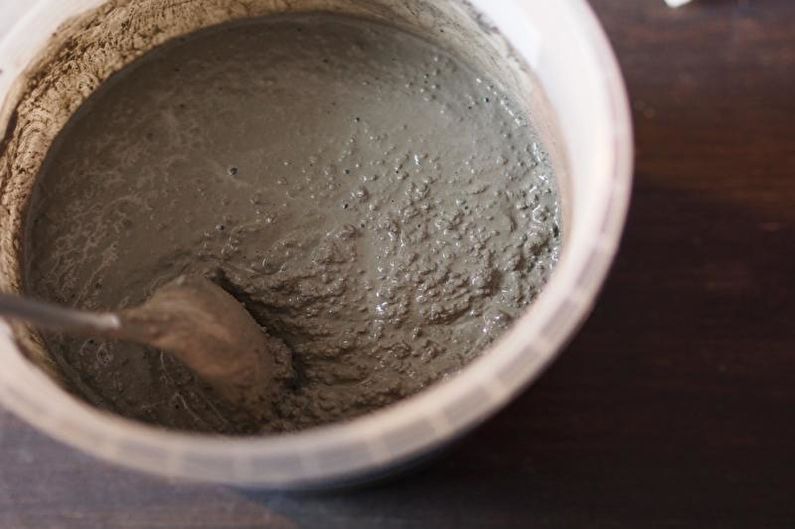 DIY flower pots made of concrete