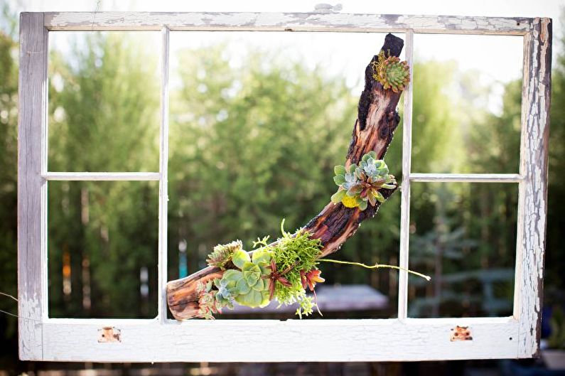 Ideas for flower pots in the garden