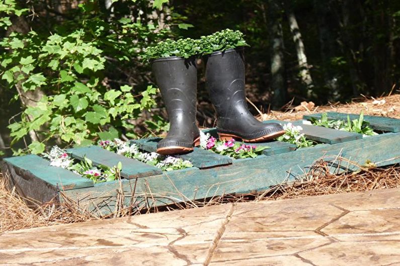 Ideas for flower pots in the garden