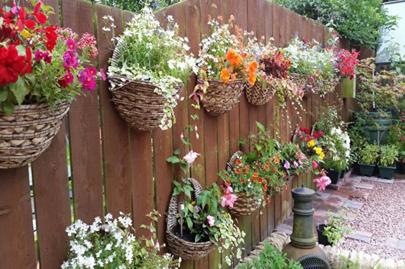 DIY flower pot - photo