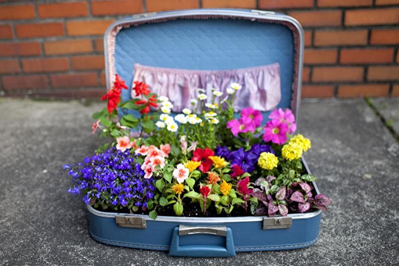 DIY flower pot - photo