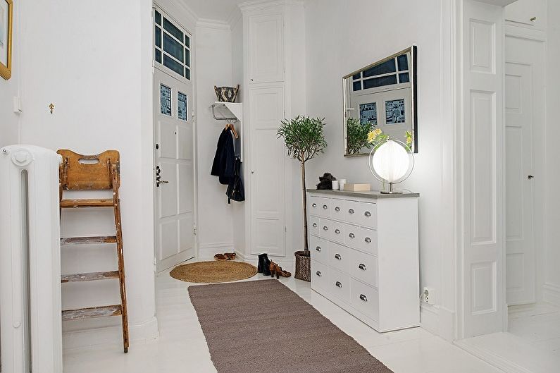 Small Scandinavian style entrance hall - Interior Design