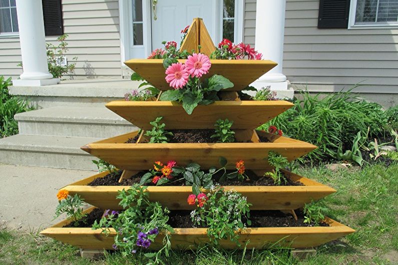 DIY flowerbed - photo
