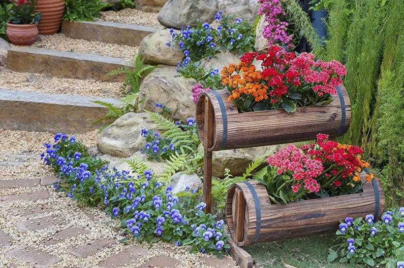 DIY flowerbed - photo