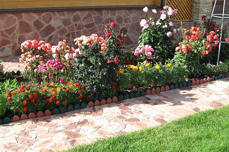 DIY flowerbed - photo