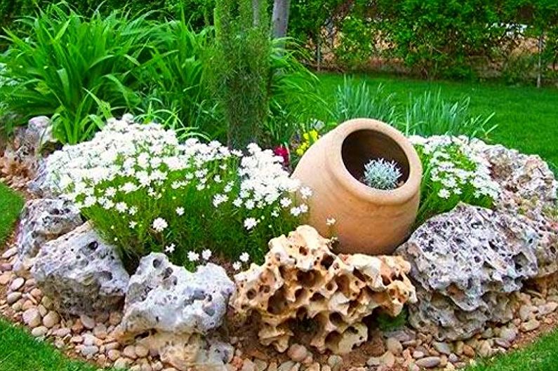 DIY flowerbed - photo