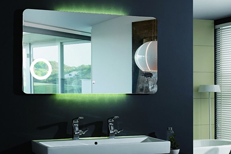 Types of bathroom mirrors - Heated glass mirror