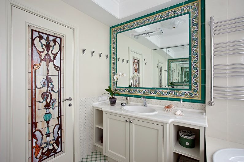 Mirror in the bathroom - photo