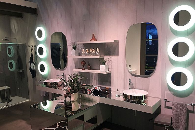 Mirror in the bathroom - photo