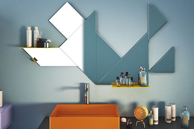 Mirror in the bathroom - photo