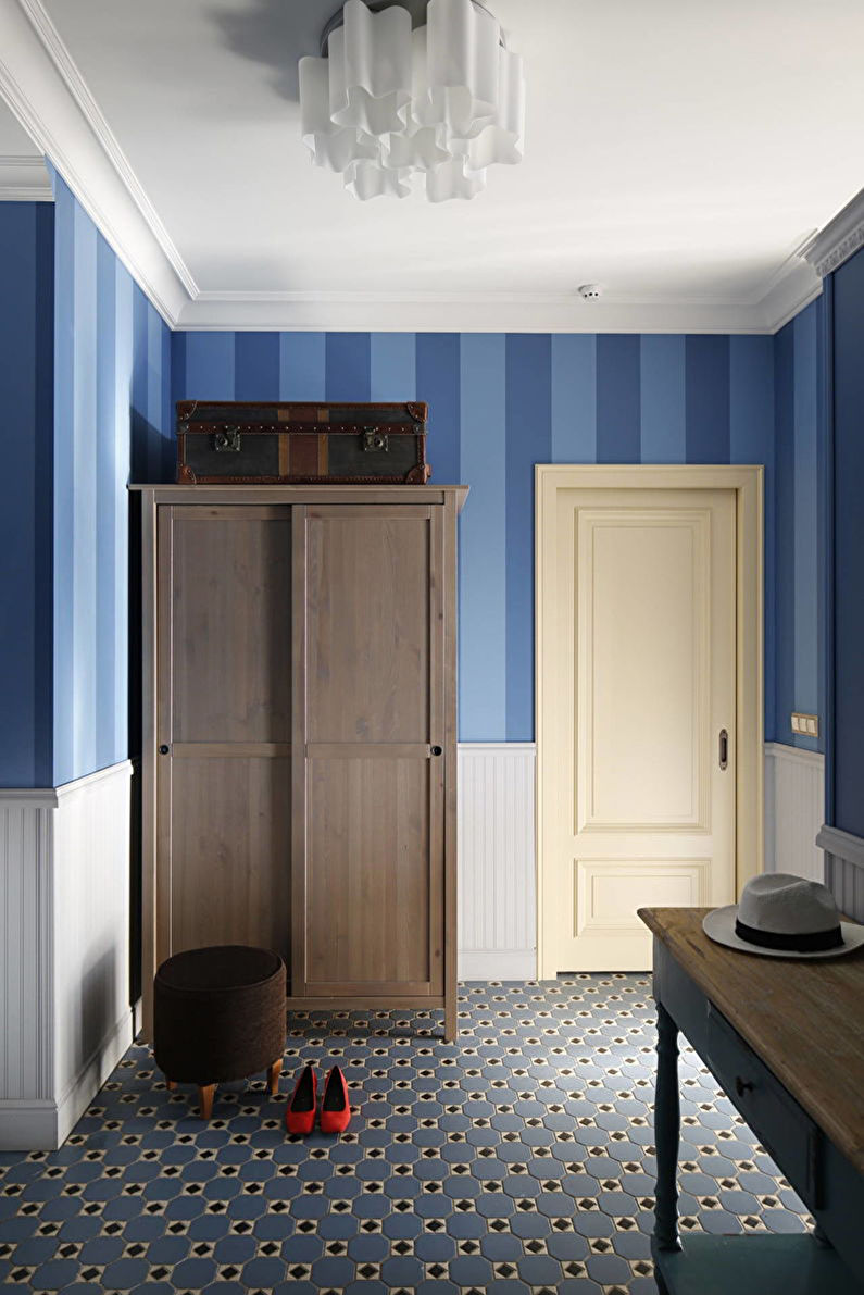 Binnenlandse ontwerpgang in een moderne stijl - foto