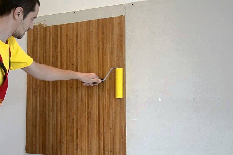 How to glue bamboo wallpaper