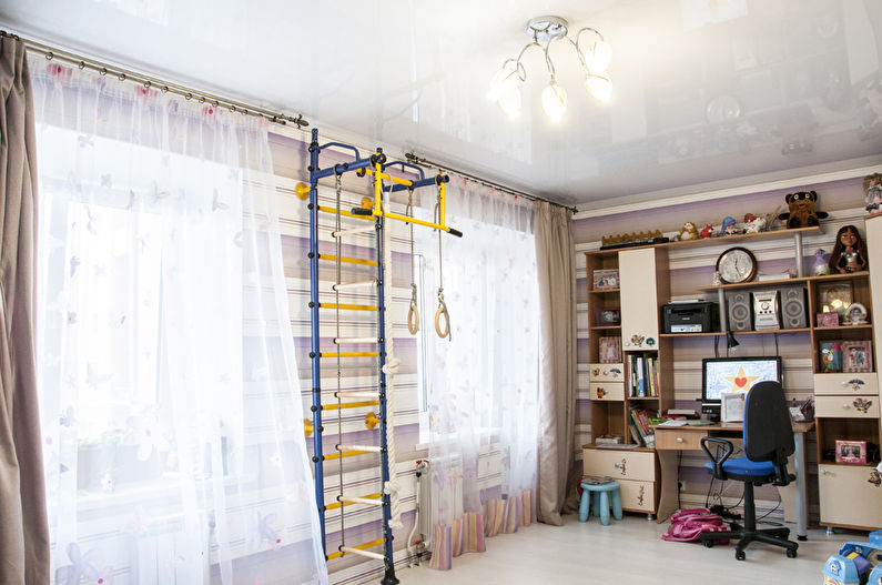 Stretch ceilings in the children's room - photo