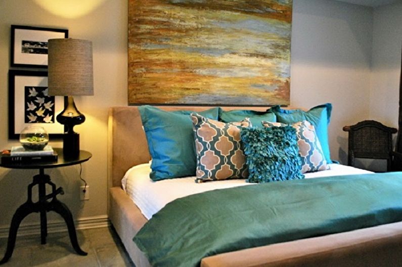 Turquoise and Gold - The combination of colors in the interior