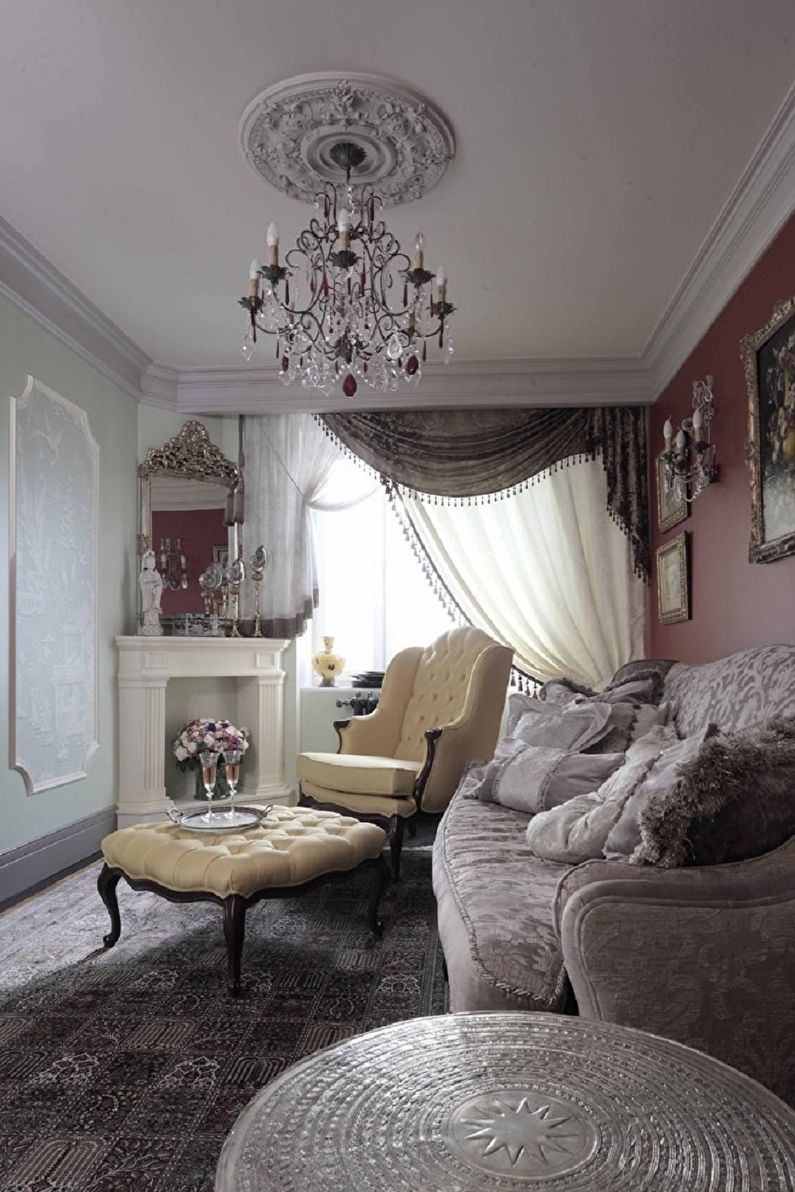 Small living room in a classic style - Interior Design