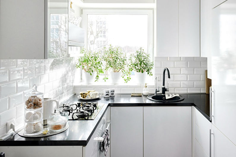 Cuina de 7 m2 en estil escandinau - Disseny d’interiors