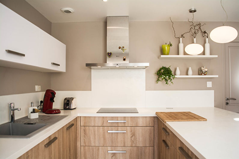 Interiorisme de cuina de 7 m2 - Foto