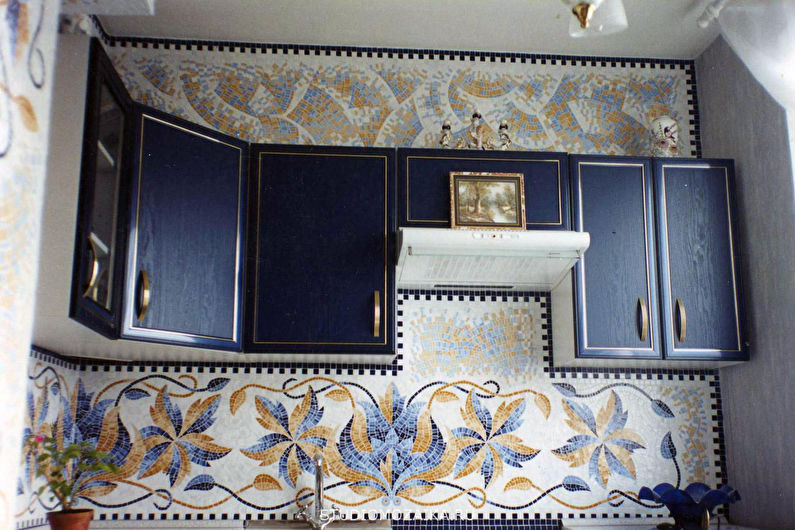 Mosaic kitchen apron