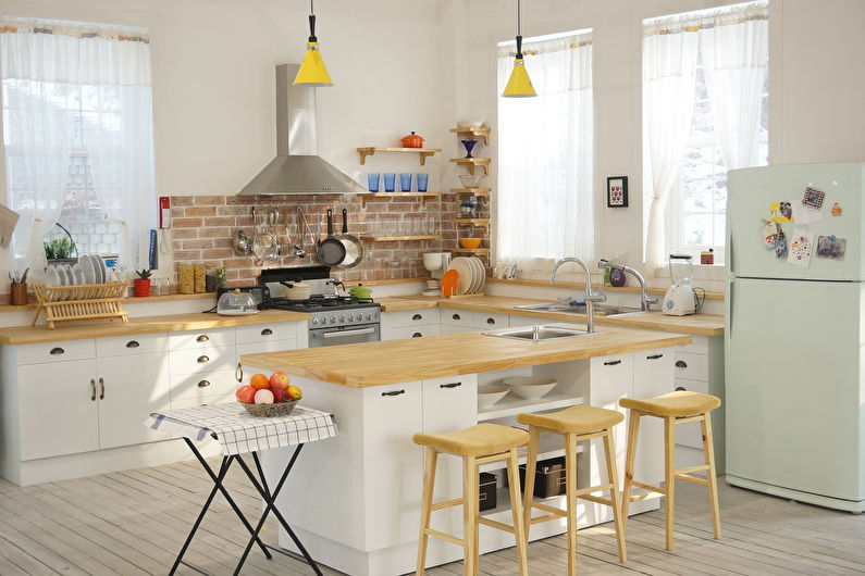 Brick kitchen apron