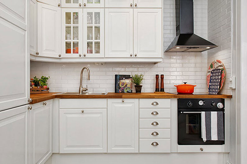 Brick kitchen apron