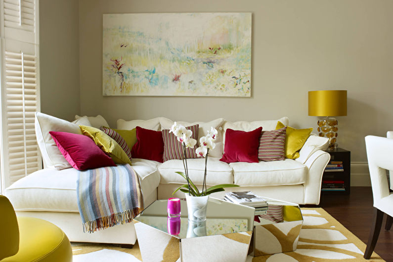Living room design 15 sq.m. - Decor and lighting