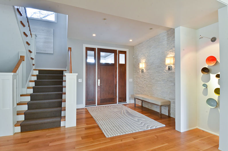 Stretch ceiling in the hallway - photo