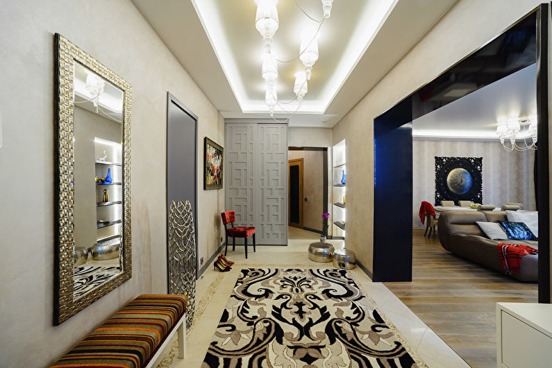 Stretch ceiling in the hallway - photo