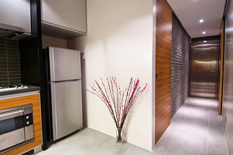 Stretch ceiling in the hallway - photo