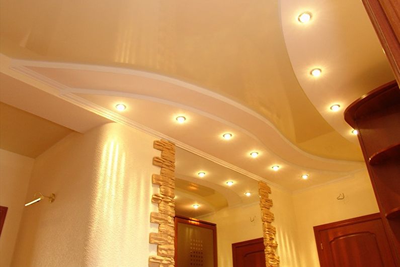 Stretch ceiling in the hallway - photo