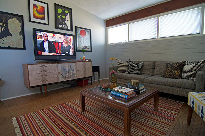 Wall with TV - Decorating and decoration